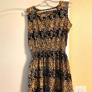 Adorable cinch waist dress